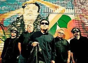 Music: Los Lobos Acoustic