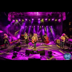 Music: Railroad Earth